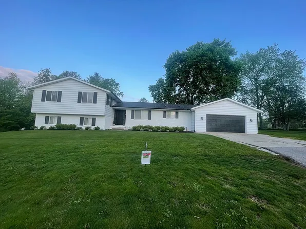 74861 Fulton St, Armada, MI 48005