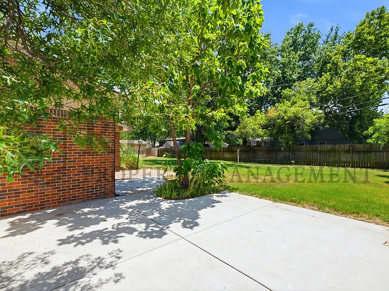8115 E Mockingbird St — Photo 5