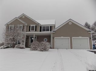 704 Wasentha Way, Slingerlands, NY 12159