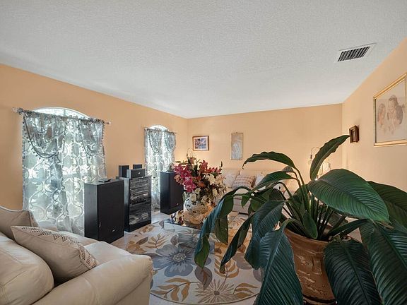 4th image of 4381 SW Calah Cir