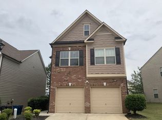 3915 Lake Manor Way, Atlanta, GA 30349