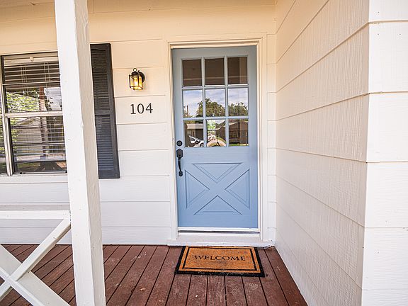 2nd image of 104 Alice Dr