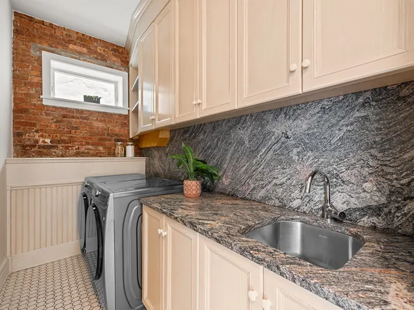 392 Third Street image 14 of 18