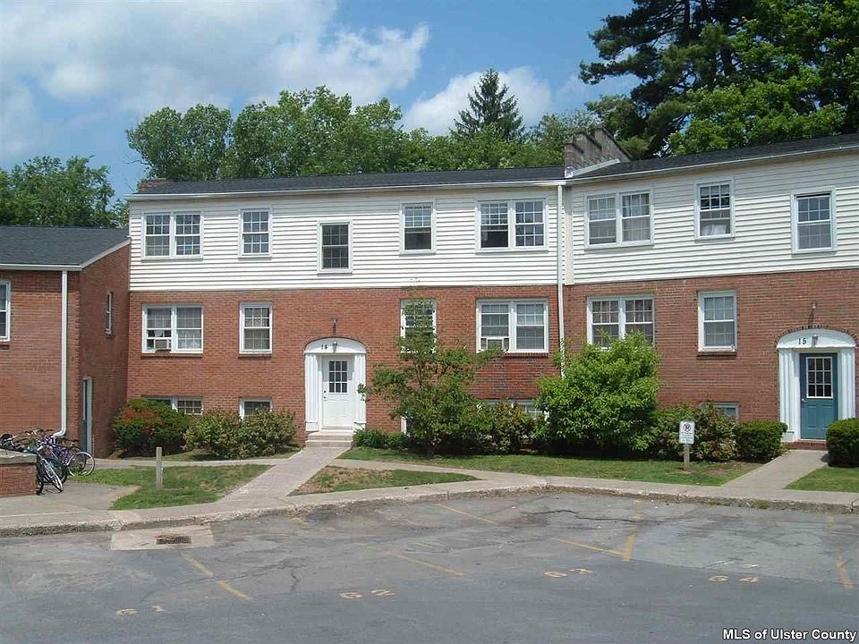 1st image of 161 Huguenot St
