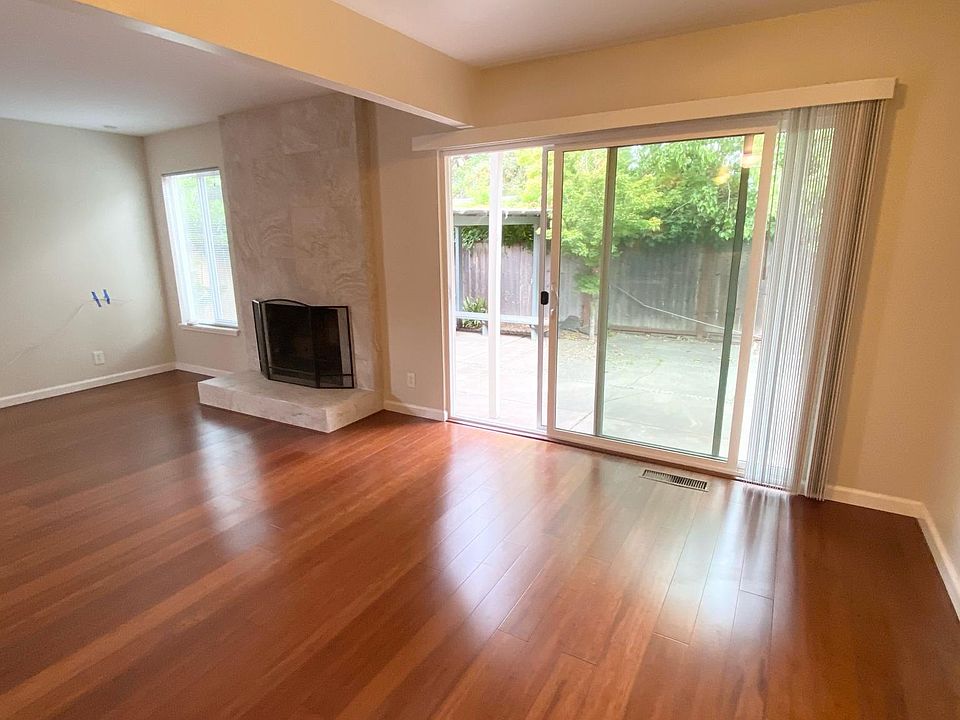1st image of 1604 Oak Ave