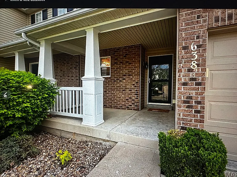 638 Country Village Dr — Photo 17