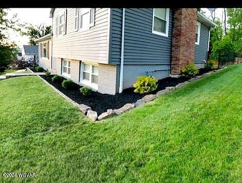 3rd image of 321 Winter St