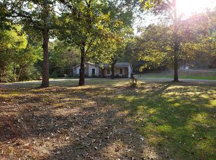 511 Coachlight Rd, Hot Springs, AR 71913