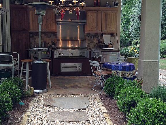 2nd image of 1380 Lakeshore Dr