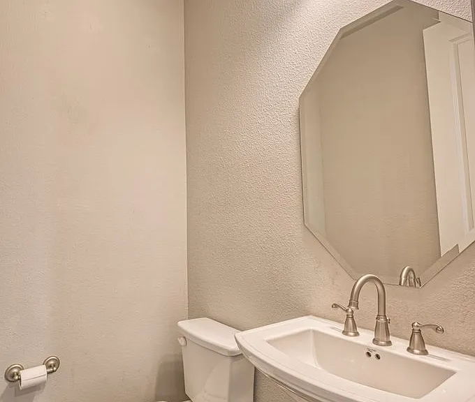 3009 Galveston St — Photo 18