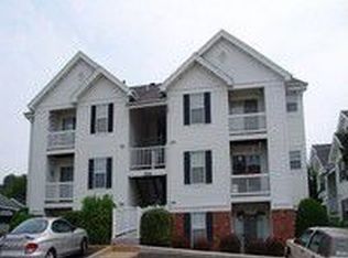 16530 Victoria Crossing Dr UNIT E, Grover, MO 63040
