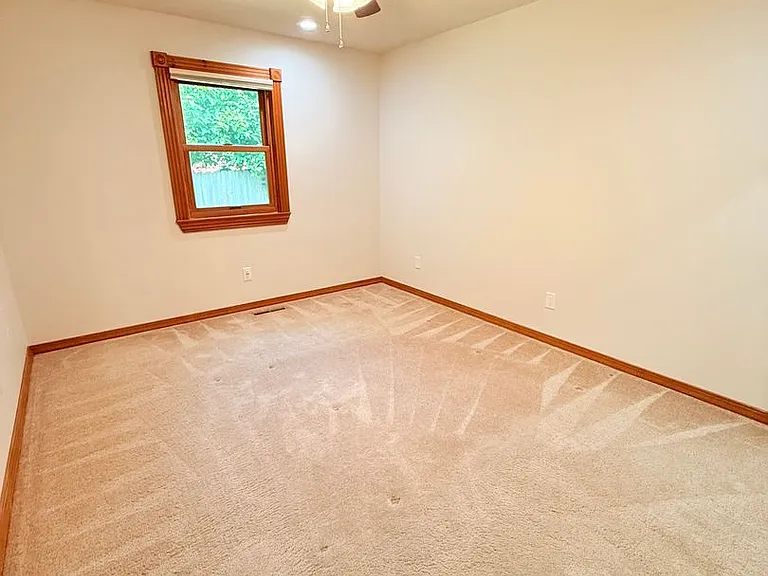 1182 E Evans St — Photo 22