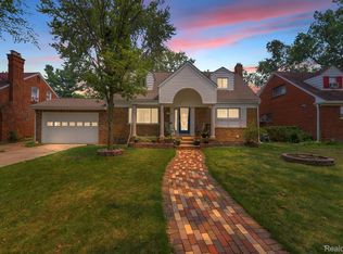 3059 Syracuse St, Dearborn, MI 48124