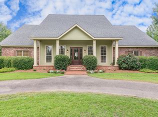 366 J C Bryant Rd, Hattiesburg, MS 39401