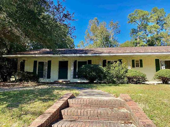 5th image of 1102 Redbud St
