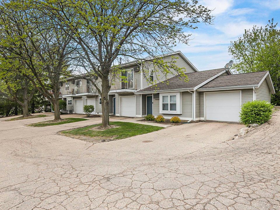 1st image of 1049 & 1057 McKenna Blvd