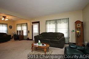 5th image of 217 E Lincoln St