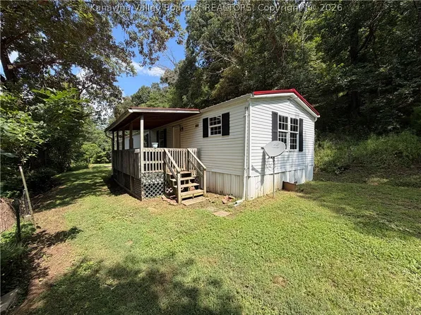 3917 Ashton Upland Rd, Ashton, WV 25503