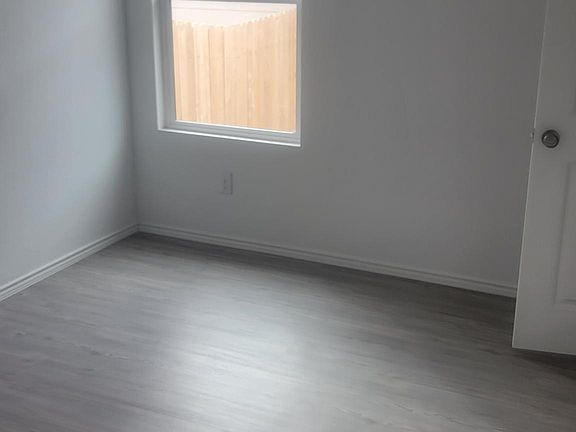 4th image of 4423 Geyser Ln