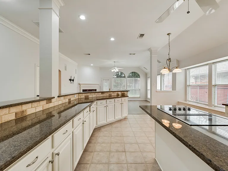 9301 Preston Trl — Photo 27