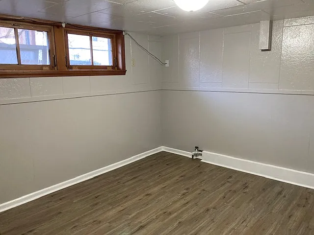 1408 W Koenig St — Photo 12