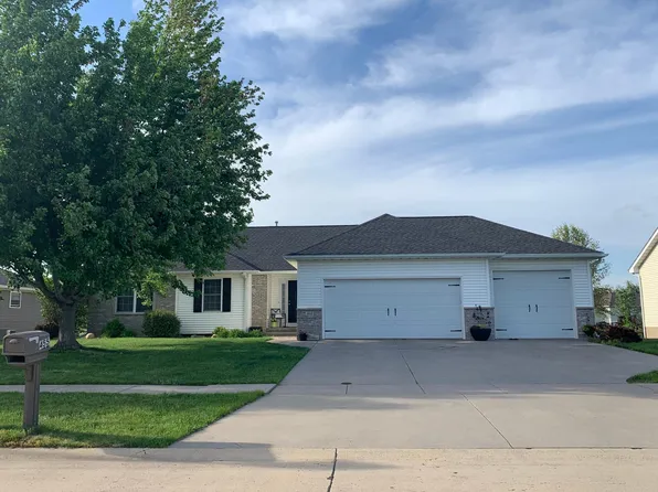 (undisclosed Address), Robins, IA 52328