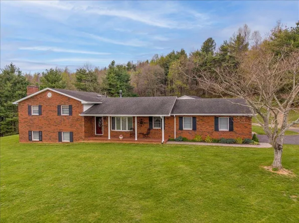 7423 Floyd Hwy N, Copper Hill, VA 24079