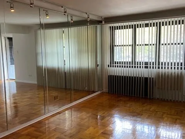 86-10 151st Avenue image 8 of 15