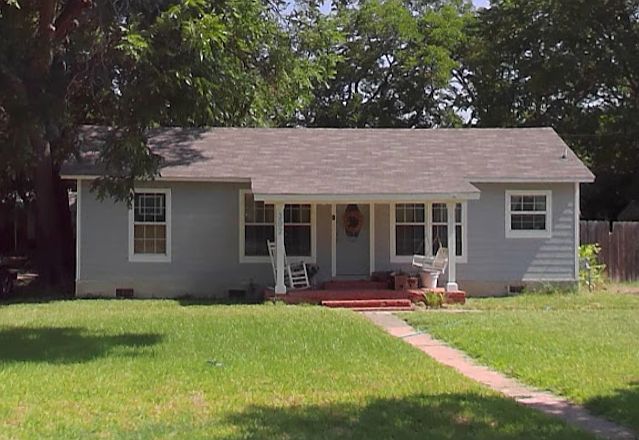 1st image of 302 W Goforth St