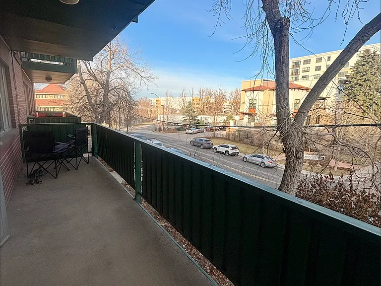 1320 Folsom St — Photo 4