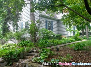 23755 Smithtown Rd, Shorewood, MN 55331