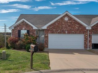 1828 Kaleb Ct, Washington, MO 63090