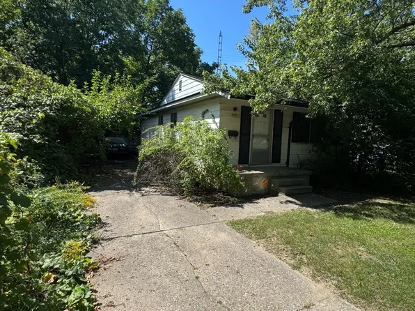 3721 Beecher Rd, Flint, MI 48503