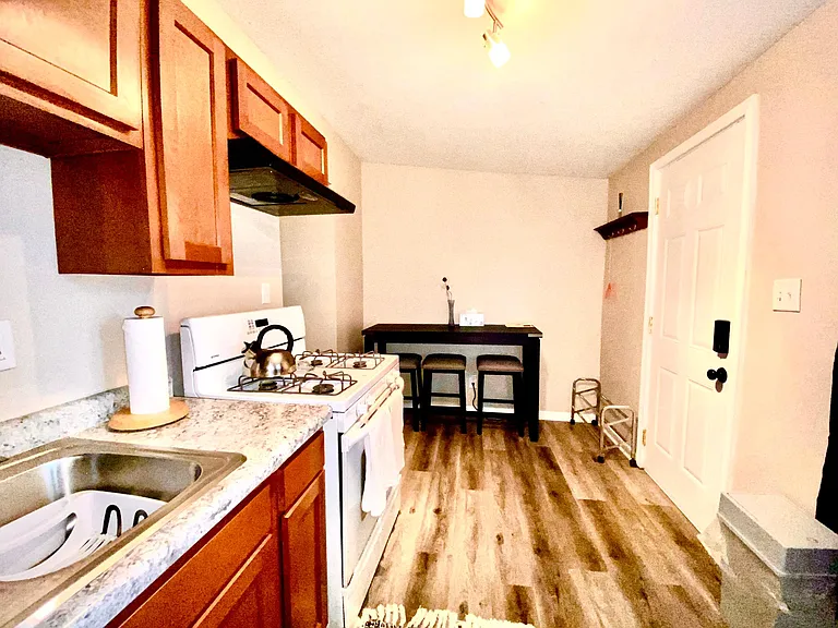 317 Center St #2 — Photo 6