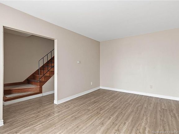 3rd image of 92 Regina St #6