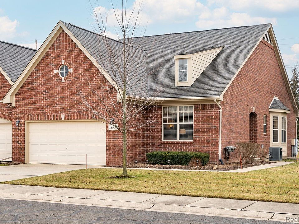 1st image of 19354 Acorn Ln #8