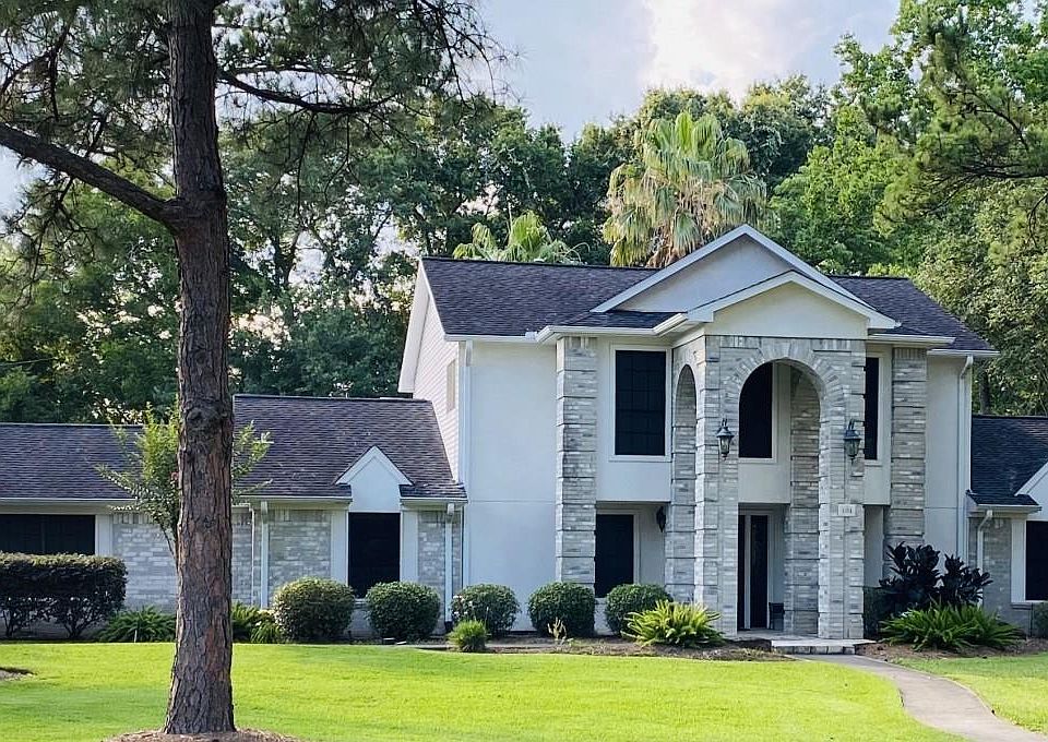 1st image of 101 Charleston Dr