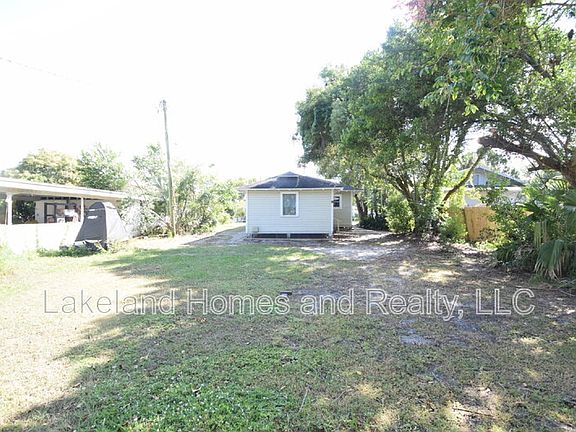 4th image of 842 E Lime St Unit 2