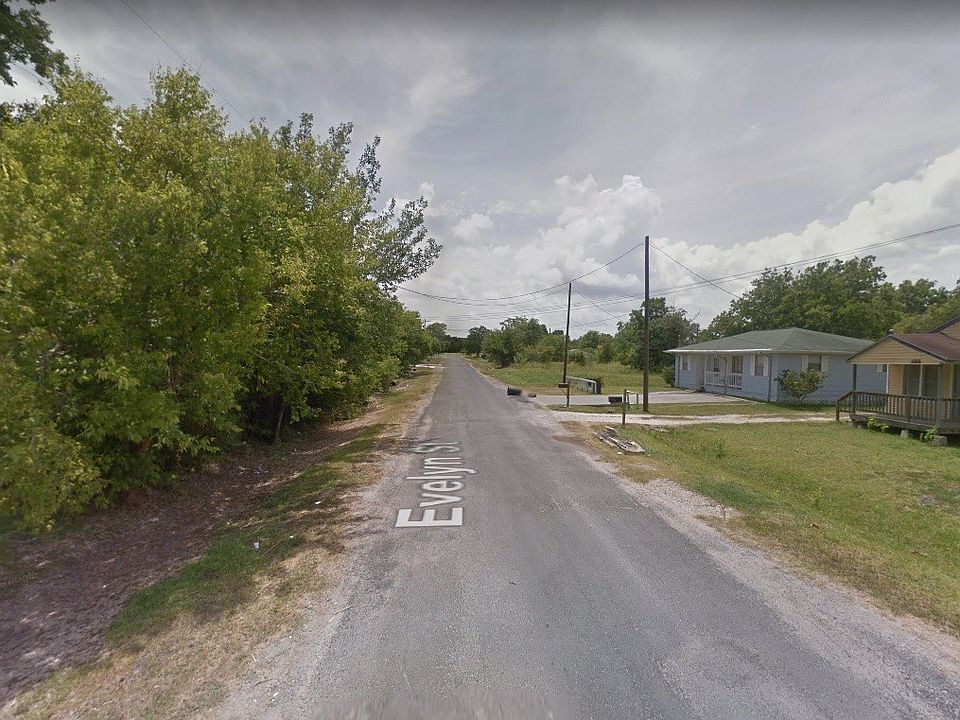 2nd image of 5229 Evelyn St