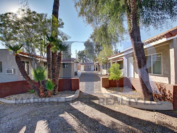 3rd image of 2501 W Belmont Ave APT 5
