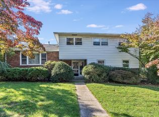 16 Aberdeen Ave, Wayne, NJ 07470