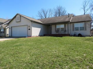 1093 Bolton Farms Ln, Grand Ledge, MI 48837