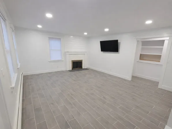 79 Rose Dr, Ronkonkoma, NY 11779