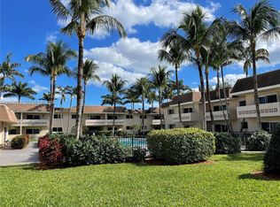 14500 SW 88th Ave APT 151, Palmetto Bay, FL 33176