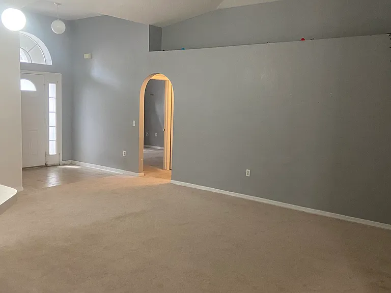 2179 Tealwood Cir — Photo 3
