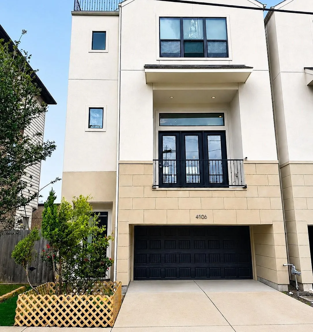 3 bed, 3.5 bath, 2179 sqft, $3,000 — Photo 1