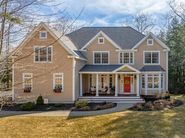 5 Olympic Drive, Falmouth, ME 04105