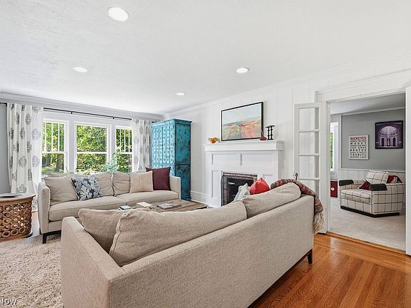 5th image of 169 Aurora St