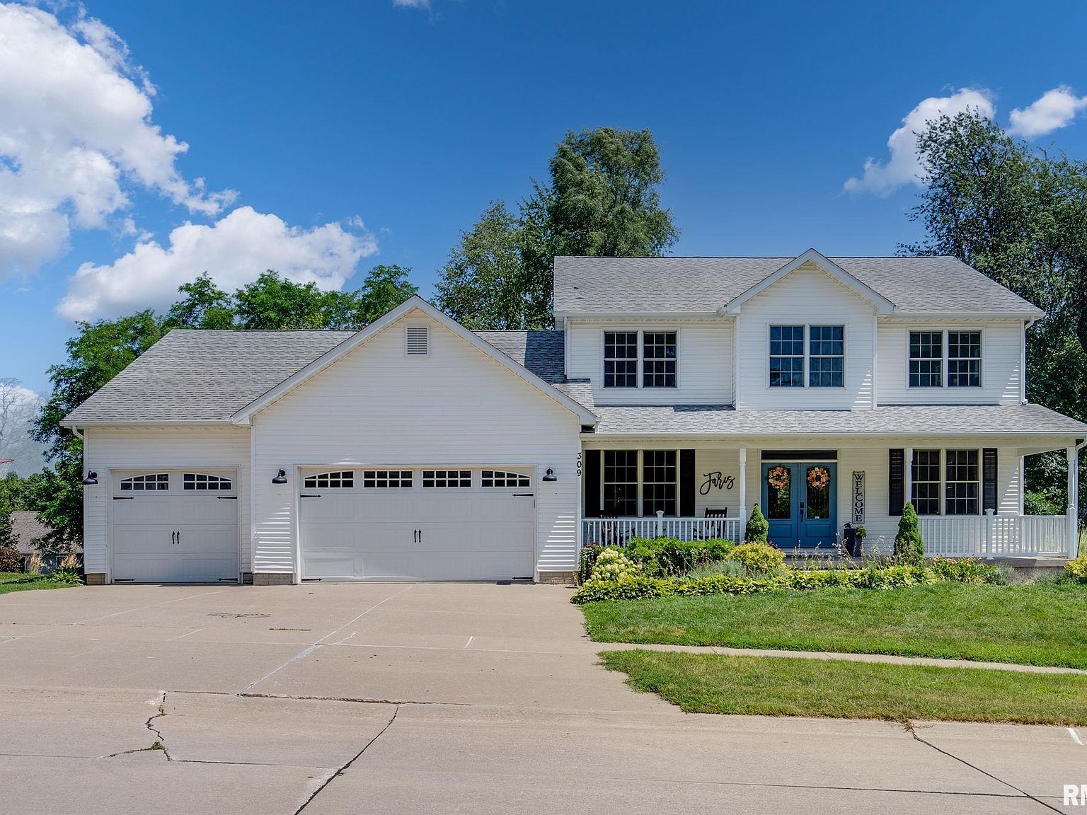 309 N 8th St, Le Claire, IA 52753 Zillow