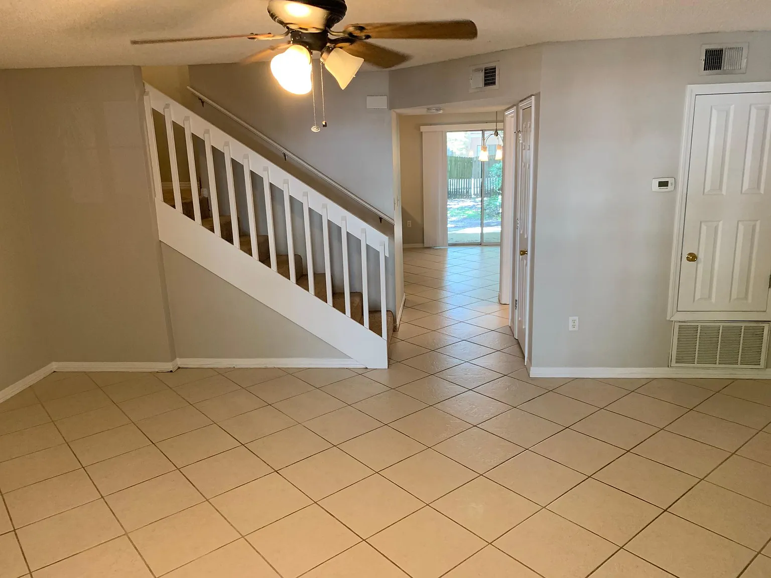 940 Central Ave — Photo 4